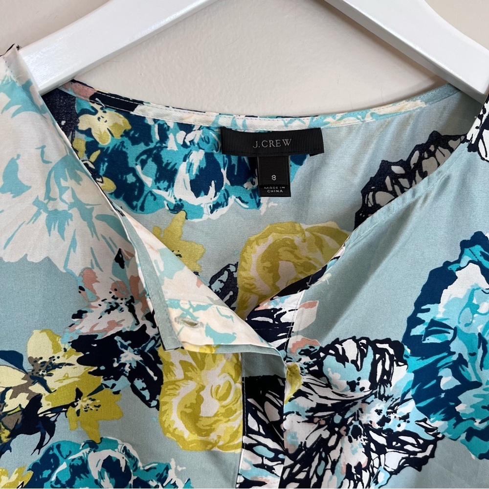 J Crew Silk Aquatic Floral Half Button Sleeveless Shell Tank Blouse Top Size 8 - Picture 3 of 6